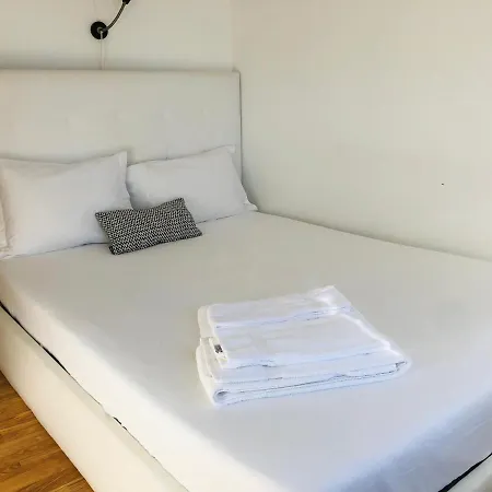 World Travelers * Lisbon